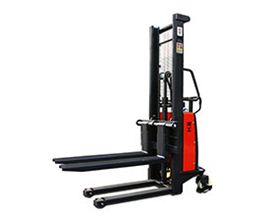 半電動堆高車.jpg 半電動堆高車.jpg