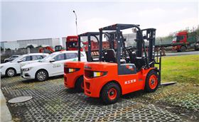 龍工柴油叉車