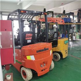 南京龍工電動叉車