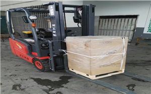 電動叉車-龍工三支點電動叉車獲得倉儲客戶認可