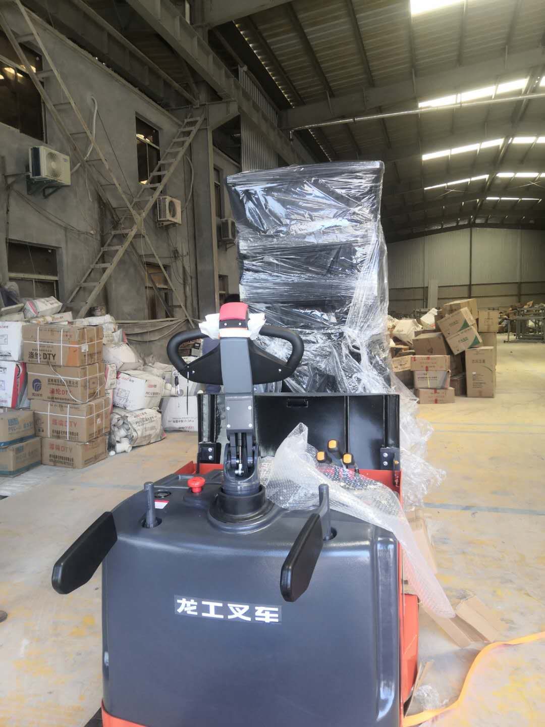 龍工電動小前移