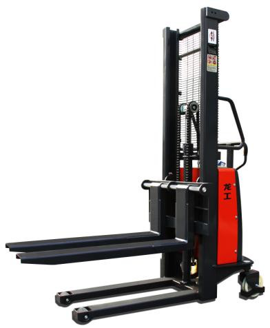 半電動堆高車在小微型倉庫有大用場