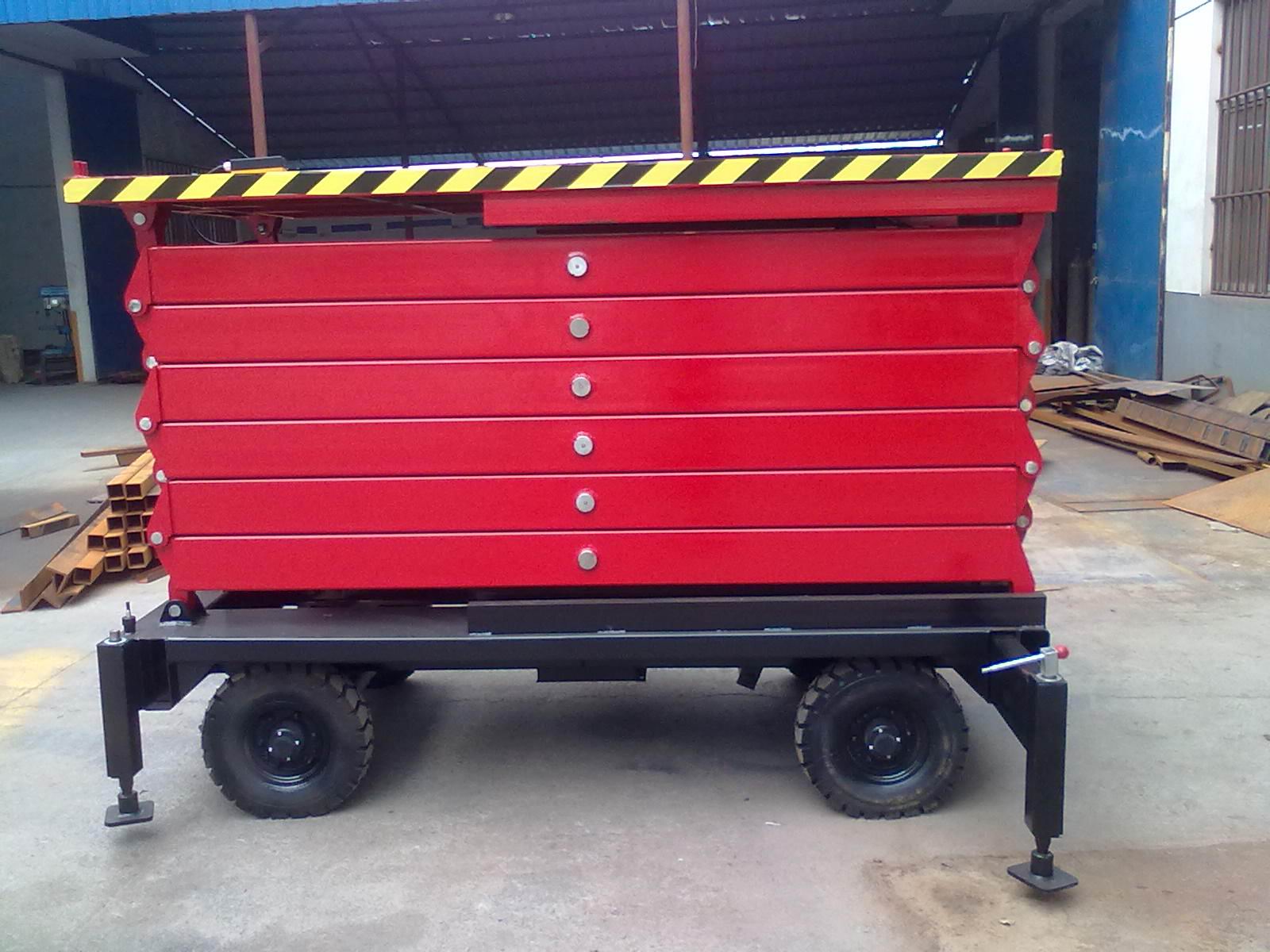 剪叉式高空作業升降平臺