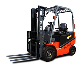 龍工1.6噸電瓶叉車